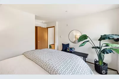 412 11th Avenue #206, Seattle, WA 98122 - Photo 17