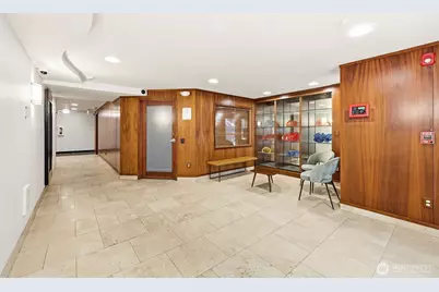 412 11th Avenue #206, Seattle, WA 98122 - Photo 19