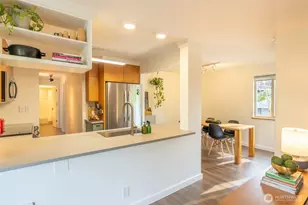 732 11th Ave E, Seattle, WA 98102 - Photo 9