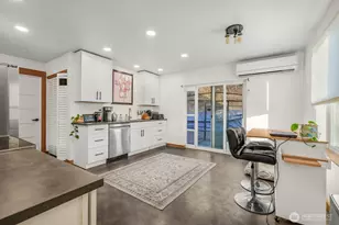 2300 Kelso Dr, Kelso, WA 98626 - Photo 9