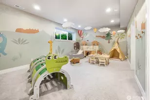 8021 NE 127th Ln, Kirkland, WA 98034 - Photo 33