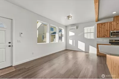 409 E Okanogan Avenue, Chelan, WA 98816 - Photo 3