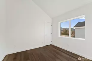 409 E Okanogan Ave, Chelan, WA 98816 - Photo 15