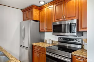 500 Aloha St, Seattle, WA 98109 - Photo 9