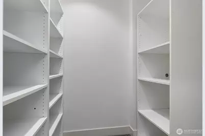 7626 NE 8th Street, Medina, WA 98039 - Photo 19