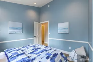 7626 NE 8th St, Medina, WA 98039 - Photo 33