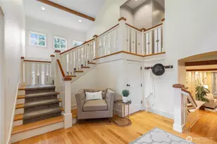 7626 NE 8th St, Medina, WA 98039 - Photo 5