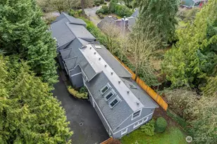 7626 NE 8th St, Medina, WA 98039 - Photo 37