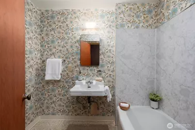 2324 E 17th Street, Bremerton, WA 98310 - Photo 27