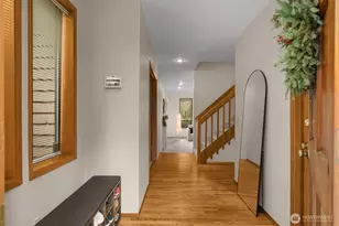 18557 W Lake Desire Dr SE, Renton, WA 98058 - Photo 3