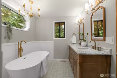 18557 W Lake Desire Drive SE, Renton, WA 98058 - Photo 23