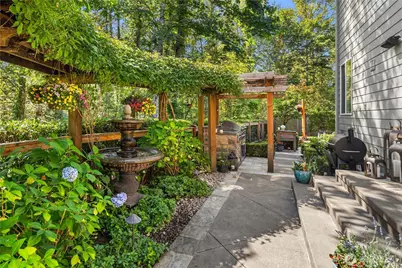 1111 272nd Place SE, Sammamish, WA 98075 - Photo 35