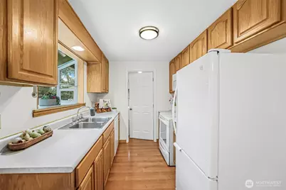 15306 25th Avenue E, Tacoma, WA 98445 - Photo 11