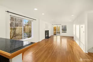 11708 Greenwood Ave N, Seattle, WA 98133 - Photo 9