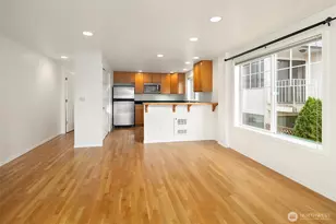 11708 Greenwood Ave N, Seattle, WA 98133 - Photo 15