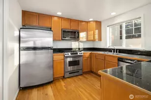 11708 Greenwood Ave N, Seattle, WA 98133 - Photo 7