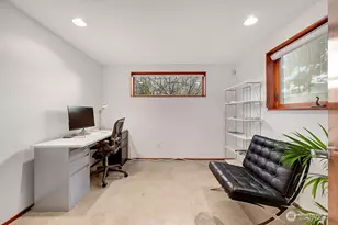 209 12th Ave E, Seattle, WA 98102 - Photo 9