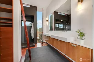 209 12th Ave E, Seattle, WA 98102 - Photo 31