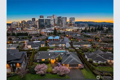 9829 Hilltop Road, Bellevue, WA 98004 - Photo 39