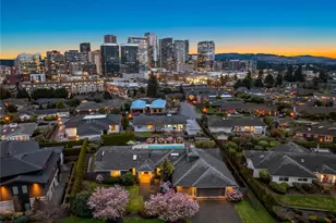 9829 Hilltop Rd, Bellevue, WA 98004 - Photo 39