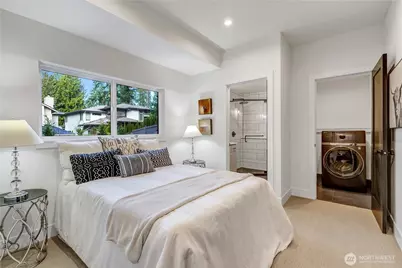 12226 NE 70th Street, Kirkland, WA 98033 - Photo 35