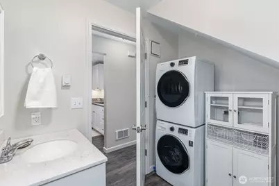 7821 196th Street SW #B, Edmonds, WA 98026 - Photo 13