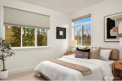 10702 35th Avenue NE, Seattle, WA 98125 - Photo 19