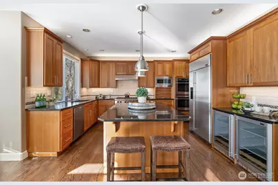 1915 205th Place NE, Sammamish, WA 98074 - Photo 9