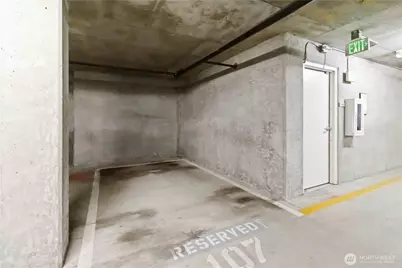 300 110th Avenue NE #610, Bellevue, WA 98004 - Photo 27