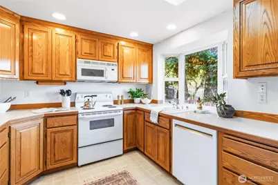 13054 SE 161st Street, Renton, WA 98058 - Photo 13