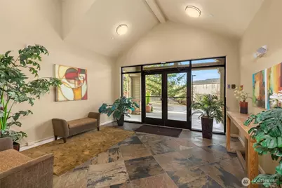 6800 132nd Place SE #E207, Newcastle, WA 98059 - Photo 3