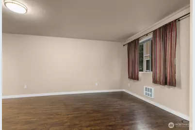 12039 35th Avenue NE #A, Seattle, WA 98125 - Photo 17