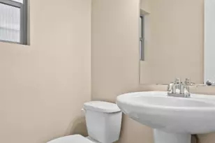 12039 35th Ave NE, Seattle, WA 98125 - Photo 11