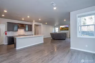 32952 SE Stevens St, Black Diamond, WA 98010 - Photo 7