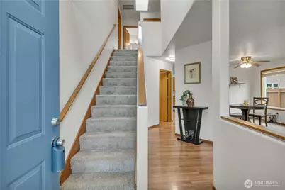 26424 107th Avenue SE, Kent, WA 98030 - Photo 3