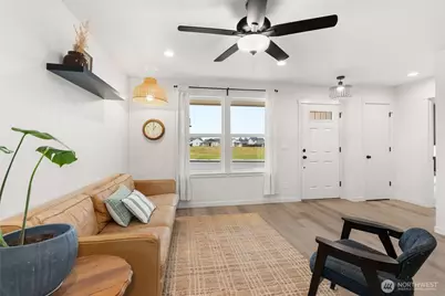 412 Herren Avenue, Winlock, WA 98596 - Photo 7