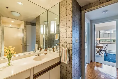 1120 Spring Street #1301, Seattle, WA 98104 - Photo 21