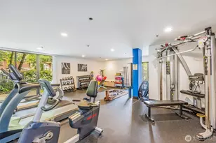 1120 Spring St, Seattle, WA 98104 - Photo 33