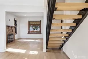 11738 Phinney Ave N, Seattle, WA 98133 - Photo 11