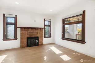 11738 Phinney Ave N, Seattle, WA 98133 - Photo 7