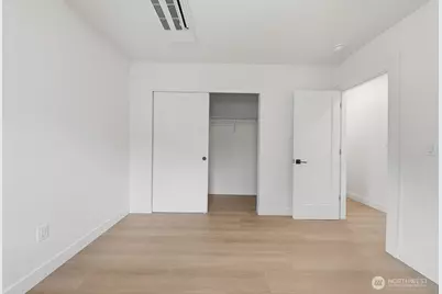 11738 Phinney Avenue N #A, Seattle, WA 98133 - Photo 33