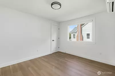 11738 Phinney Avenue N #A, Seattle, WA 98133 - Photo 29