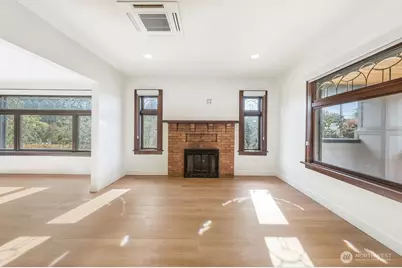 11738 Phinney Avenue N #A, Seattle, WA 98133 - Photo 5