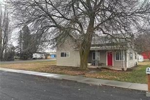 208 N 3rd, Harrington, WA 99134 - Photo 3