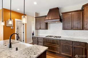 676 E White Oak Ave, La Center, WA 98629 - Photo 13