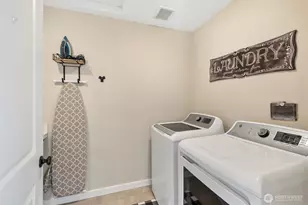 676 E White Oak Ave, La Center, WA 98629 - Photo 33