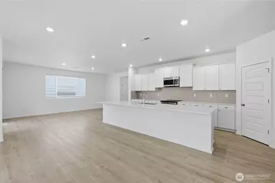 20428 Myrtle Place E, Bonney Lake, WA 98391 - Photo 5
