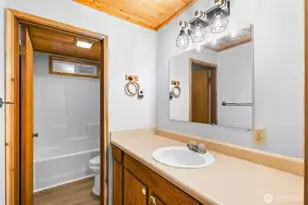 17118 Riverview Way E, Enumclaw, WA 98022 - Photo 35