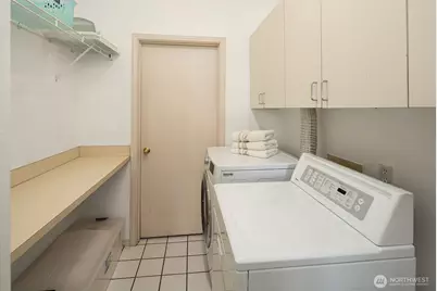 14740 SE 56th Street, Bellevue, WA 98006 - Photo 33