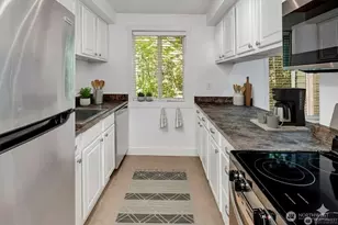 15244 SE 43rd St, Bellevue, WA 98006 - Photo 7